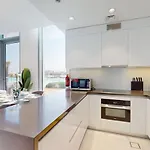 Residence 21 - Vibrant One Bedroom