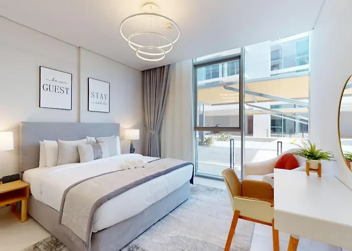 Residence 21 - Vibrant One Bedroom