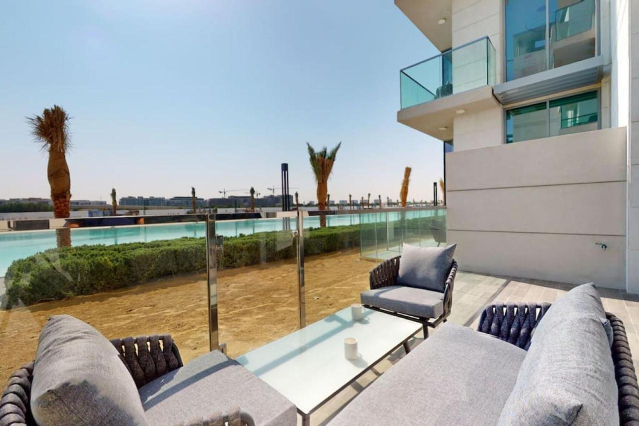 21 - Vibrant One Bedroom Apartment *