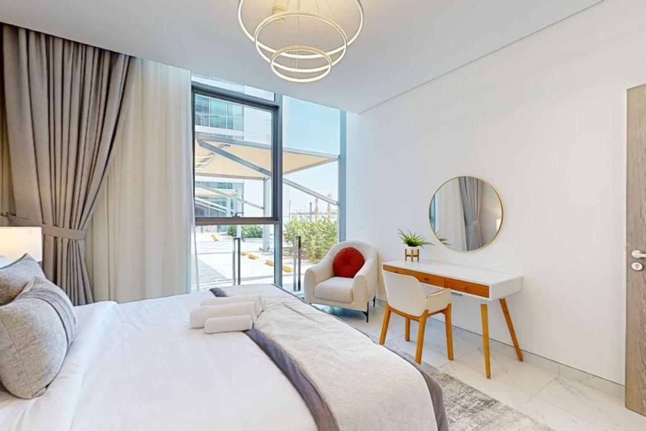 21 - Vibrant One Bedroom Dubai